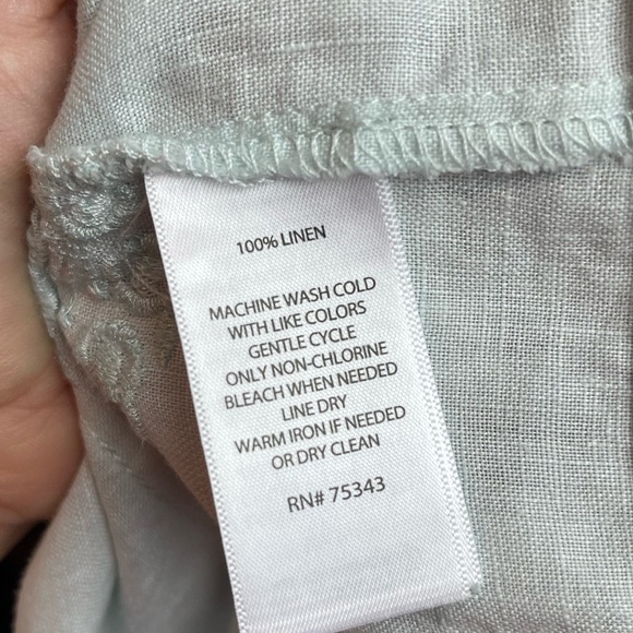 St Tropez west pale blue linen sleeveless button down blouse size medium - Picture 5 of 5